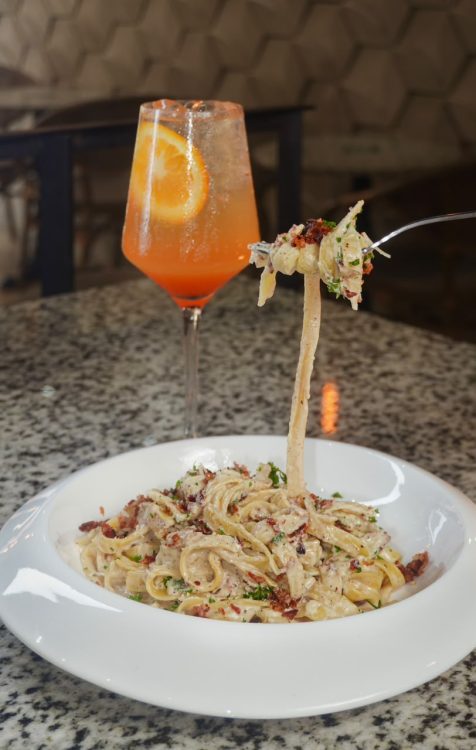 Fettuccine Alfredo con Tocineta