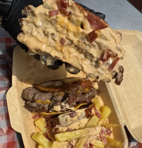 BURGUER SMASH CHEESE POOL