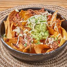 NACHOS DE BIRRIA
