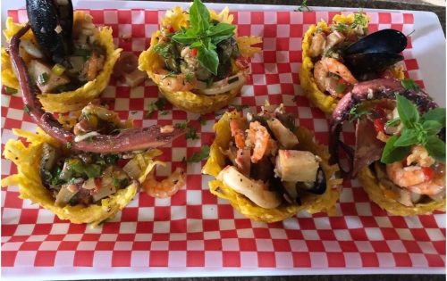 Canastica de Plátano con Mariscos