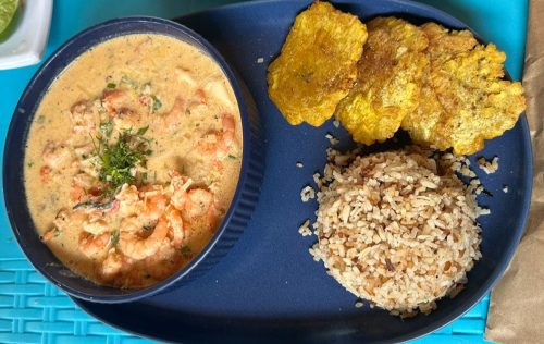 Cazuela de Camarón Fresco