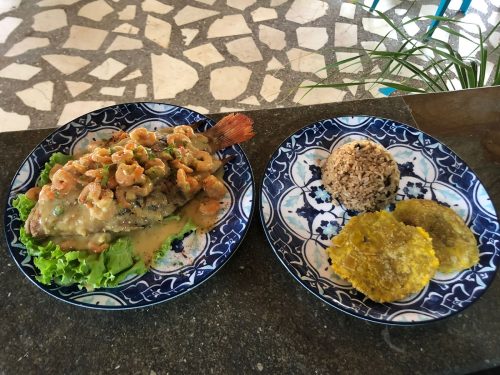 Mojarra en Salsa de Camarón