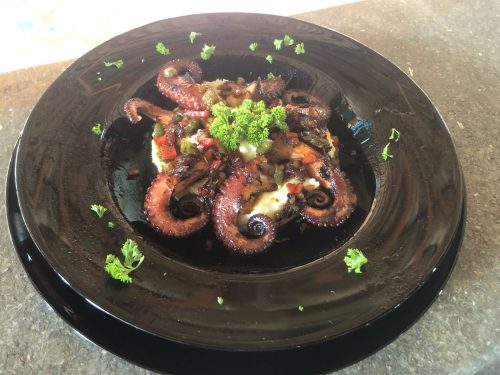 Pulpo al Ajillo