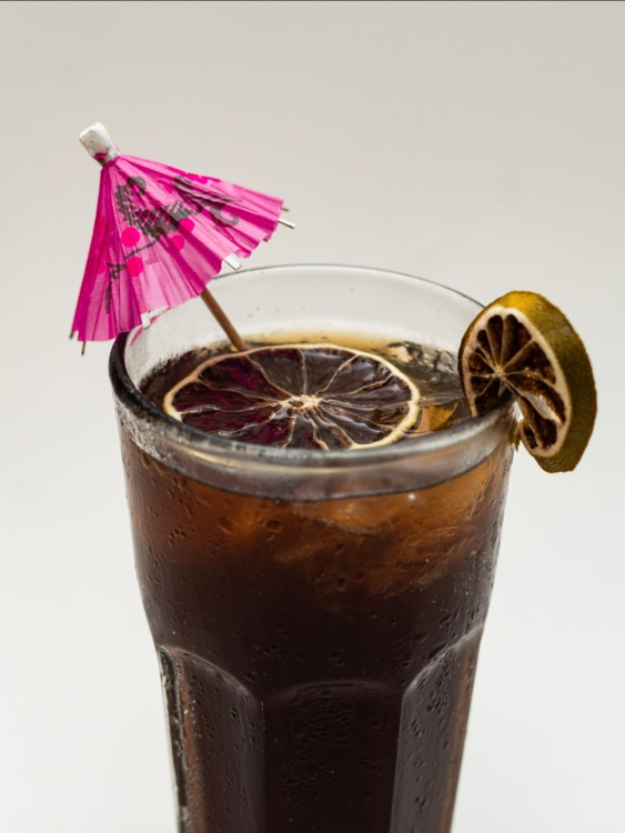 MENTIRITA (CUBA LIBRE).
