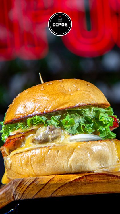 2 hamburguesas clásica con Cocacola 1.5