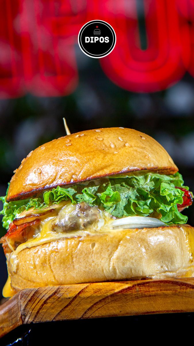2 hamburguesas clásica con Cocacola 1.5