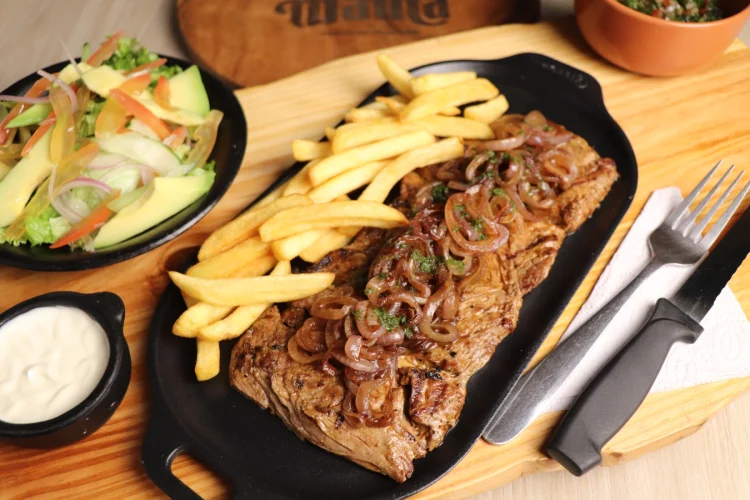 Lomito Encebollado