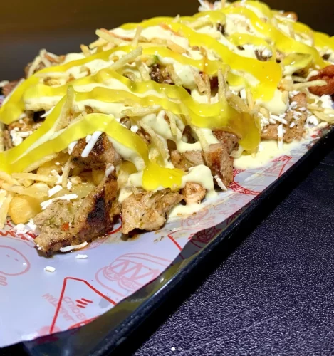 Salchipapa Trifasica