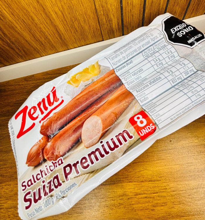 Zenú Salchicha Suiza