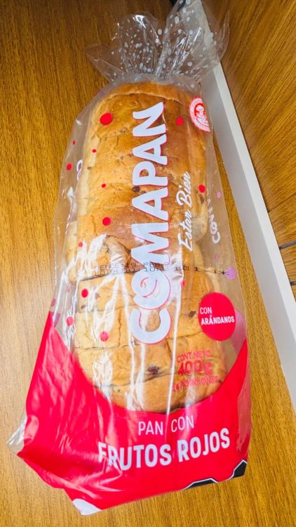 Pan Tajado Frutos Rojos