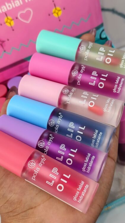 Lip oil Colors Pola