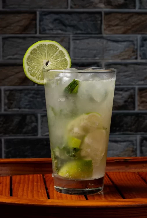 Limonada de Hierba Buena