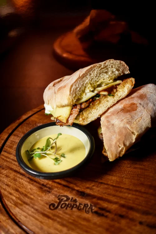 BBQ Pork Rib Sándwich