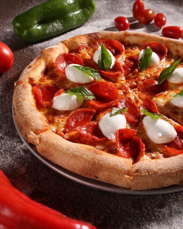 PIZZA LUGU ROYALE 👑 | LA FIRMA DE LA CASA