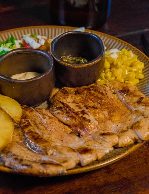 LOMO DE CERDO AL CARBÓN