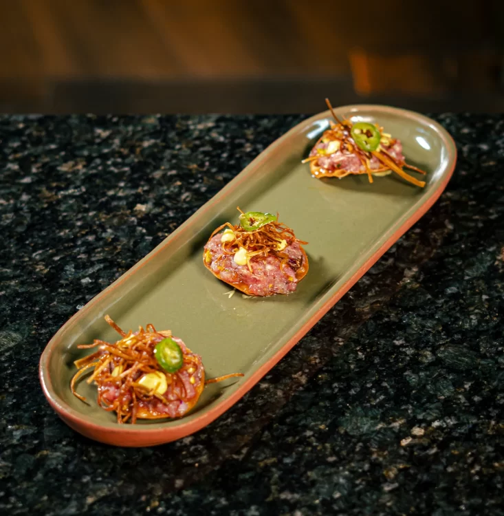 Tostadas con Tartar de Atún Rojo y Pistacho