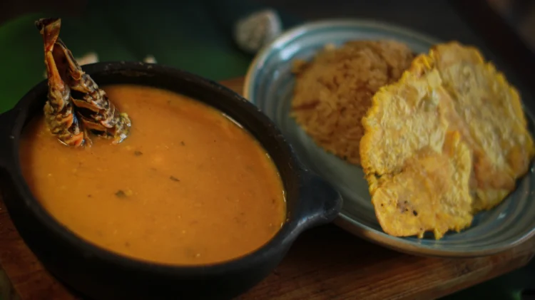 Frutos del Mar Coronada