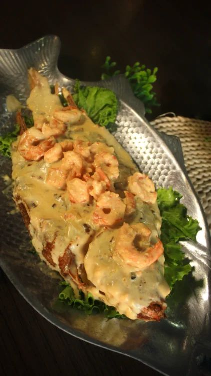 En Salsa de Camarones