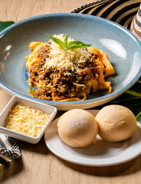 PASTA A LA BOLOÑESA