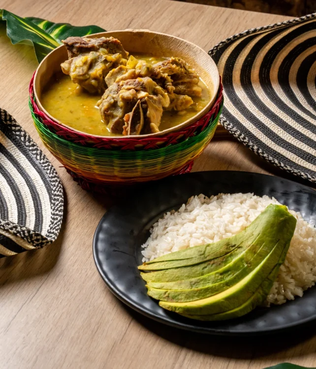 SANCOCHO DE COSTILLA