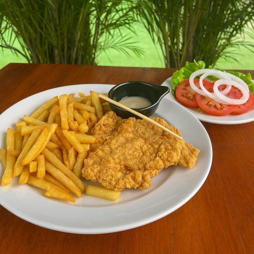 Milanesa de Pollo con Salsa Ranch