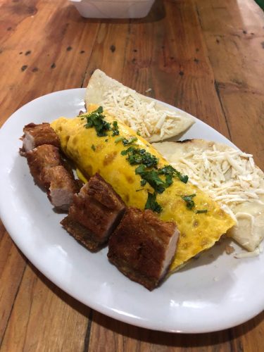 Omelette Paisa solo o con chicharrón
