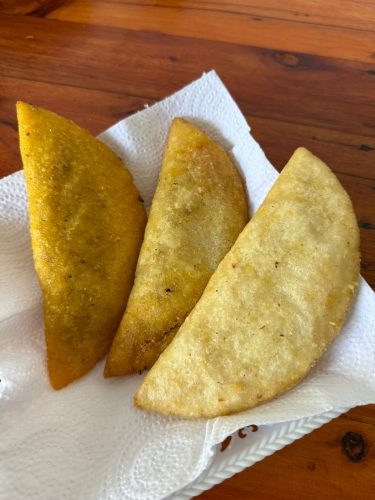 Empanadas de Carne o Pollo