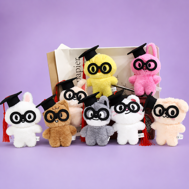 Peluche Skzoo Graduación