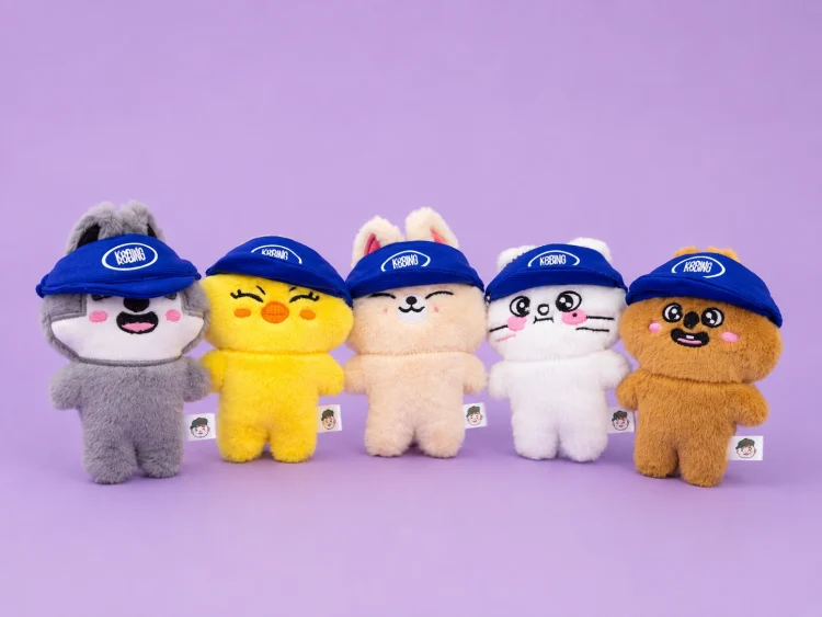 Peluche Llavero Skzoo con Gorra Karma