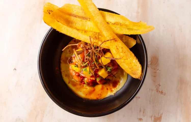 Cóctel de Camarón con Mango y Brandy