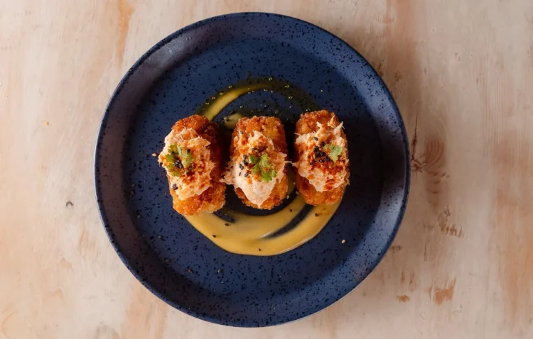Niguiri Frito y Tartar Cremoso de Atún