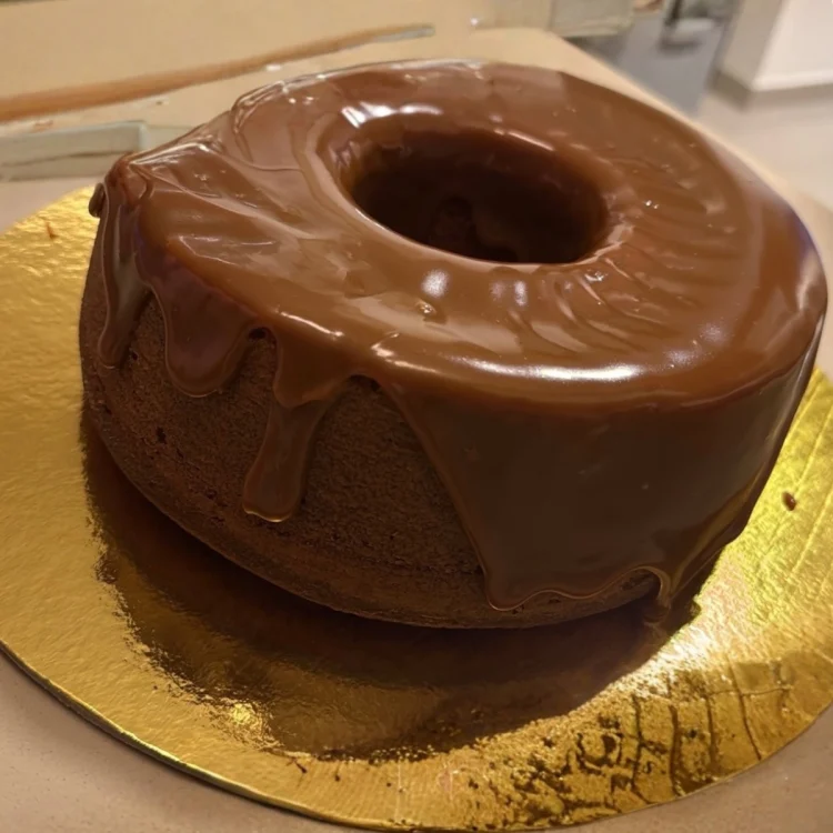 VANILLA BEAN CAKE