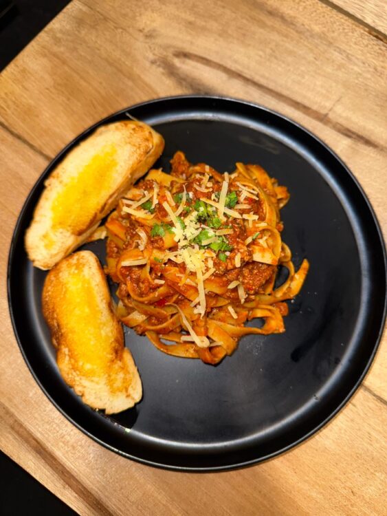 Pastas rojas ( bolañesa)