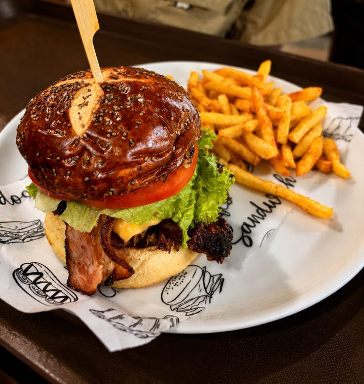 BRISKET BURGER