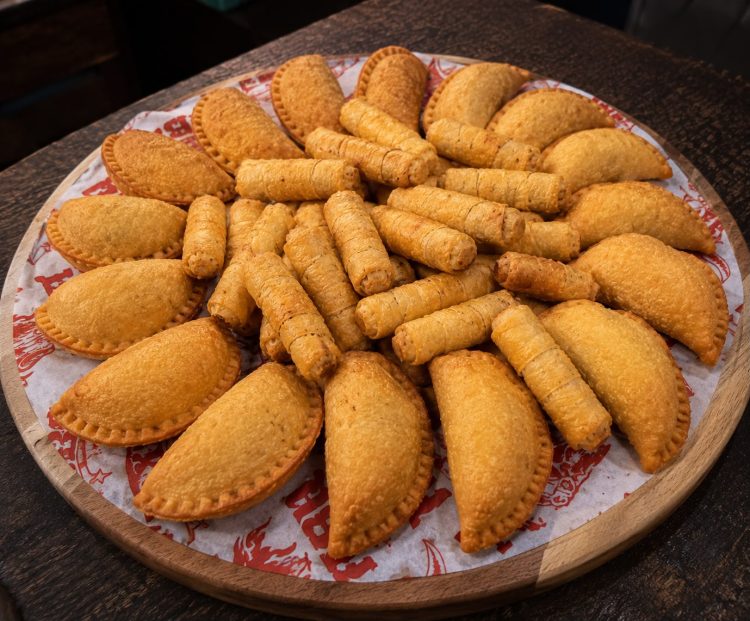 DEDITOS & EMPANADAS X50