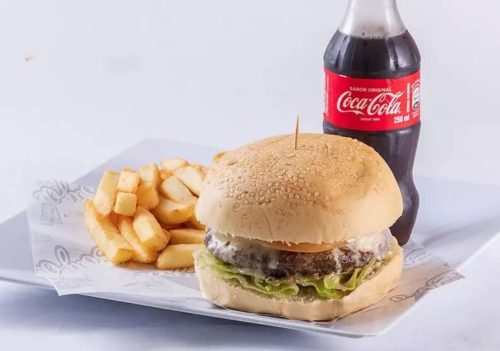 Hamburguesa Especial de Carne + Papas + Gaseosa
