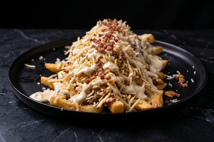Salchipapa Pollo Ranchera